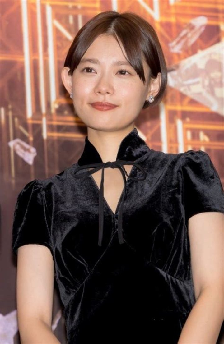 杉咲花とアイコラ問題：フェイク画像が芸能人に与える深刻な被害と法的リスクを徹底解説